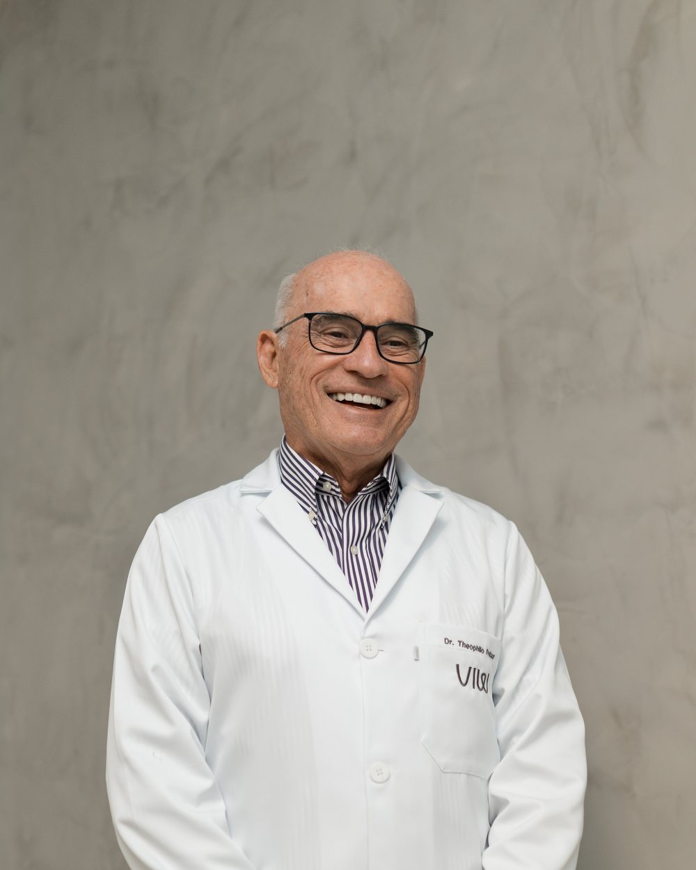 Dr. Theophilo Freitas