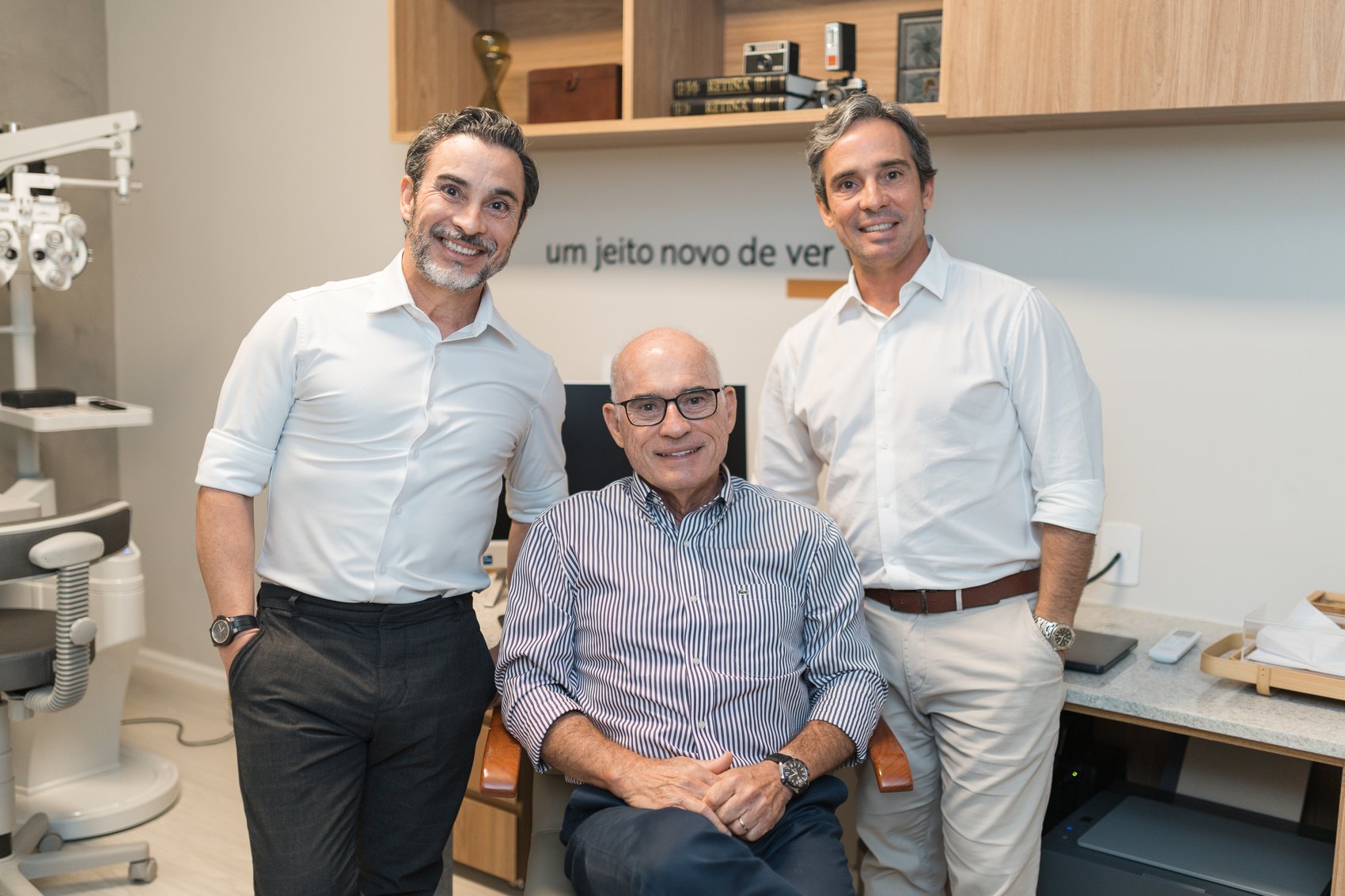 Dr. Theophilo Freitas e os filhos Clóvis e Luiz Guilherme na VIW